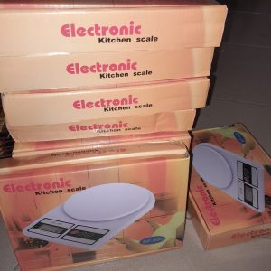 Kitchen weighing scale